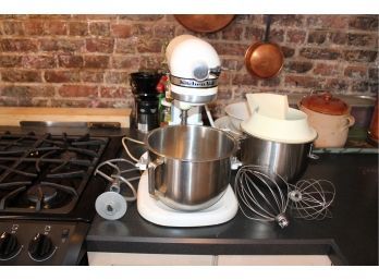 HOBART Kitchen Aid Blender - All Accessories, Extra Bowl W/ Splatter - IT WORKS!! Good Condition  - Item# 40