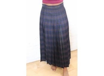 BURBERRYS 100% Wool Plaid Skirt - SIZE 8 - GOOD CONDITION! - Item #79