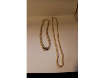 Vintage Lot Of 2 Pearl Necklaces Item #110