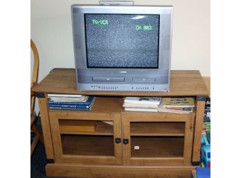 Toshiba TV W/DVD & VHS With Stand  Item#35