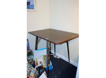 Vintage MCM Small Table Item#30