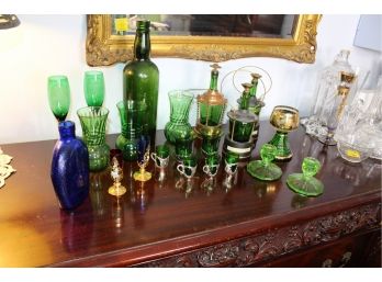 Mixed Lot Of 20 Green Colored Glass - Assorted Sizes - Good Condition!! - Item #60