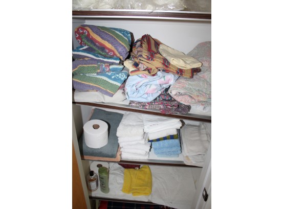 Mixed Closet Lot - Towels, Sheets & Bed Sheets!! - Item #72