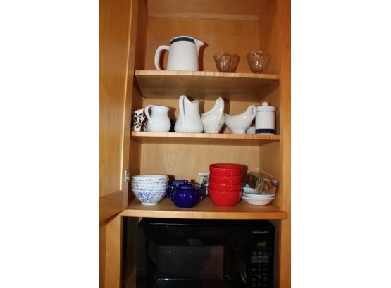 Mixed Kitchen Cabinet Lot - Bowls, Cups, Gravy Boats & More!! - Good Condition!! Item #30