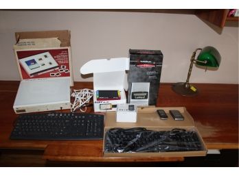 Mixed Electronic Lot - Dell Keyboard, Radio Shack Radio Cassette, Samsung Cellphones & More!! - Item #130