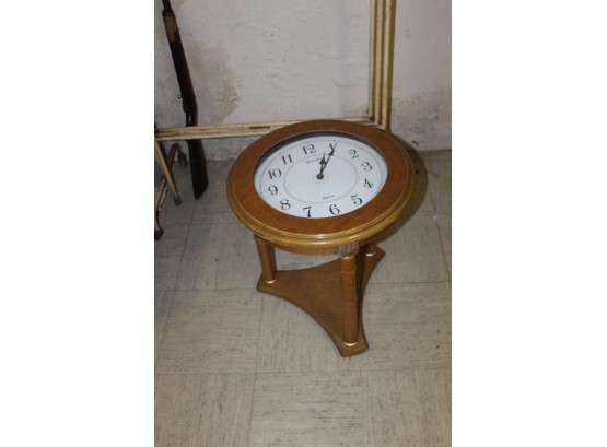 Vintage Powell Quartz Clock Table!! - Item #104 BSMT