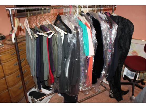 Lot Of Vintage Clothing & Rack!! - Item# 044