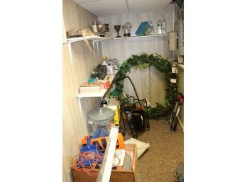 Mixed Lot - Entire Contents Of Room -Christmas Wreath, Containers, Sharp Radio & More!! - Item# 024