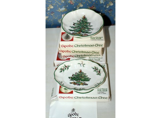 SPODE Christmas Tree Plates - Lot Of 5!! Item #34 BR1