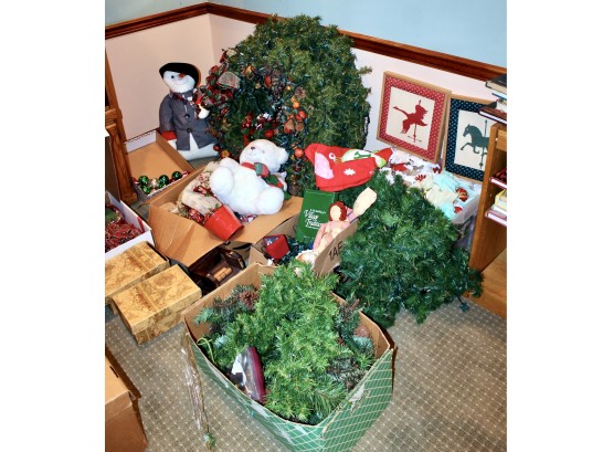Lights, Ornaments, Snowman, Wreaths & MORE - HUGE Christmas Lot!! Item#60 BSMT