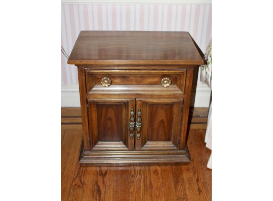 DREXEL Solid Wood Night Stands - Lot Of 2 - One Drawer & Shelf - BUILT TO LAST!! Item #24 BR3