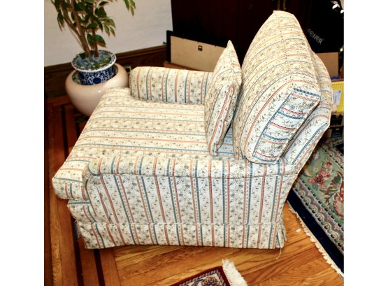 Vintage Chair- EXCELLENT CONDITION!! Item#54 LV