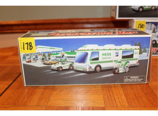 HESS 1998 Recreation Van - TRUCK INCLUDED - NEW IN ORIGINAL BOX!! Item #178 BSMT