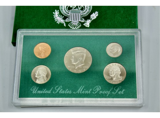 United States Mint Proof Set 1997 - COA INCLUDED!! Item #332 BOX
