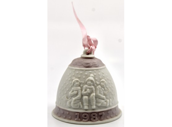 LLADRO No. 5458 Seasonal Bell - 1987 White & Pink Bell - NO CRACKS - RETIRED!! Item #317 LR