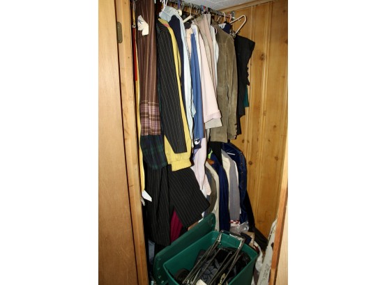 MIXED CLOSET LOT - Men's & Women's Vintage Clothing, Xmas Tree, Folding Table, Luggage & More! Item#153 BSMT