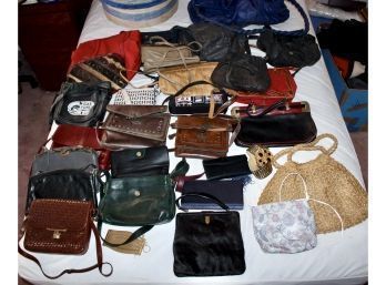 Mixed Lot Of VINTAGE Handbags, Wallets, Belts & MORE! Item#131 RM2