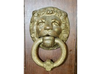 VINTAGE Brass Iron Door Knocker - Lions Head - GREAT DECOR!! Item#96 KITCH