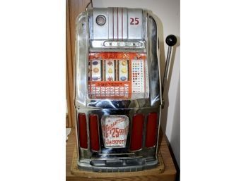VINTAGE MILLS NOVELTY COMP. 1940s Belle-Fruit-Gum High Top Slot Machine - Chrome Accent - WORKS!! Item#99 RM1