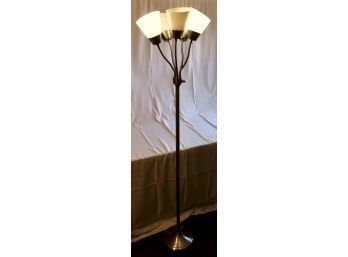 MODERN FLOOR LAMP - LIGHTS ARE ADJUSTABLE - WORKS! Item#56 RM2