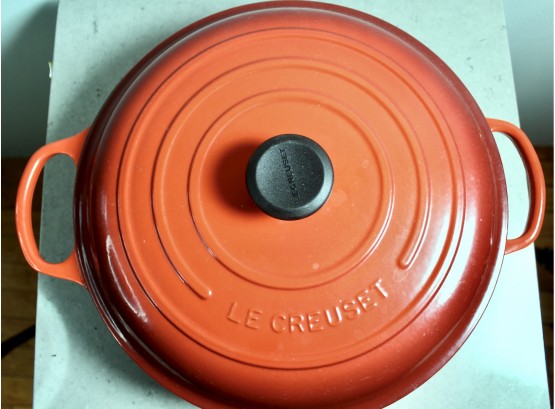 LE CREUSET Cerise Signature Enameled Cast Iron Round French Oven - #32 - BUILT TO LAST!! - Item#106
