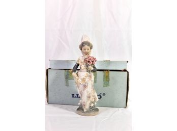 LLADRO VOLENCIANITIA OFRENDA Girl W/ Bouquet Figurine - #1304 - Made In Spain - Porcelain - NEW!! Item#01 LVRM