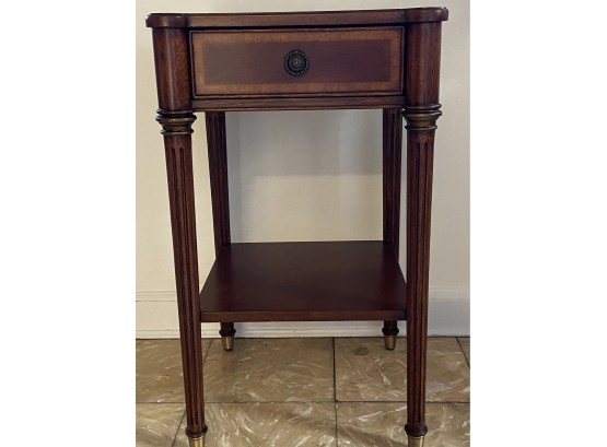 ETHAN ALLEN Accent Table - High Quality Hardwood - Custom Removable Glass Top - EXCELLENT COND!! Item#19 RM2
