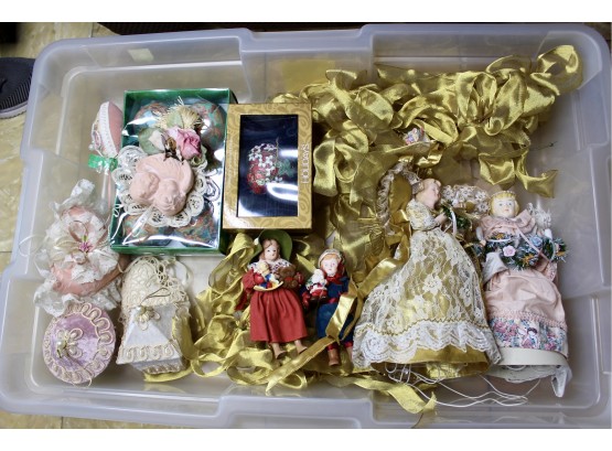 VINTAGE VICTORIAN STYLE CHRISTMAS ORNAMENTS - EXQUISITE DETAILS - TREE TOPPERS - GREAT LOT!! Item#82 RM1