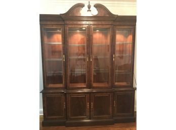 THOMASVILLE Traditional Drexel Heritage 4 Door Beveled Glass Breakfront - PERFECT CONDITION! Item#17 RM2