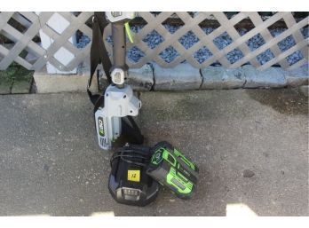 EGO 56 VOLT WEED WACKER W/BATTERY AND CHARGER ITEM#12 GAR