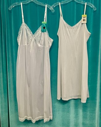 LOT X 2 NEW WITH TAGS VANITY FAIR SOLID WHITE  DRESS SLIPS SIZE XXL