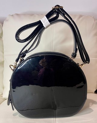 NEW WITH TAGS SOLID BLACK ROUND PATENT HANDBAG WITH DETACHABLE STRAPS
