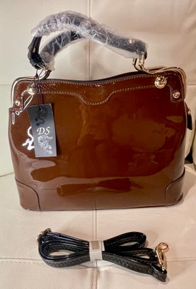 NEW WITH TAGS SOLID TOBACCO BROWN PATENT HANDBAG WITH DETACHABLE STRAPS