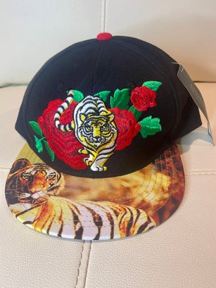 NEW WITH TAGS BLACK WITH TIGER AND RED ROSES CAP HAT