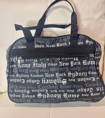 NEW BLACK AND WHITE CITY PRINT TRAVEL BAG PORTFOLIO WITH ZIP COMPARTMENTS  TOTE