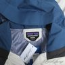 BRAND NEW WITH TAGS PATAGONIA H2NO WOMENS WHITE AND PETROL BLUE COLORBLOCK HOODED JACKET M
