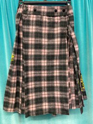 NEW WITHOUT TAGS PINK AND GREY WOOL BLEND PLAID PLEATED SHIRT SIZE XS