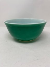 INCREDIBLE COLOR MINT CONDITION VINTAGE MCM PYREX MADE IN USA OVENWARE TEAL LARGE BOWL