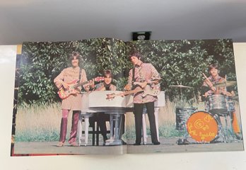 VERY COLLECTIBLE ORIGINAL VINTAGE COLLECTION OF BEATLES JOHN LENNON ETC. PHOTOGRAPHS AND PRINTS