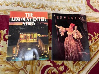 VINTAGE COLLECTIBLE LOT OF THE LINCOLN CENTER STORY BY ALAN RICH & BEVERLY! PAMPHLET ON BEVERLY SILLS BROADWAY