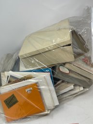 BRAND NEW SEALED VINTAGE 1989 LOT OF CARDS, POSTCARDS, & STATIONERY INCLUDING COLLECTIBLE MET & NYC