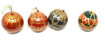 VERY HIGH QUALITY AND VINTAGE COLLECTIBLE LOT OF 4 PAINTED METROPOLITAN MUSEUM OF ART ORNAMENTS