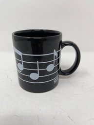 VINTAGE MADE IN JAPAN MOSTLY MUSIC 1985 MUSIC NOTES BLACK COLLECTIBLE MUG