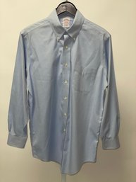 BROOKS BROTHERS MENS LIGHT BLUE SHIRT 15-32