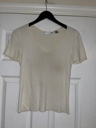 THIS WAS NOT CHEAP!! WOMENS DANA BUCHMAN LIGHTWEIGHT KNIT OFF-WHITE TOP SIZE M