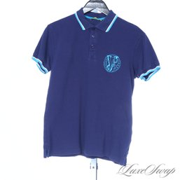 SUMMER PERFECT MENS VERSACE JEANS INDIGO BLUE TURQUISE TRIMMED V ROUNDEL LOGO POLO SHIRT XS