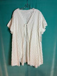 New With Tags Simple Pleasures Night And Day Solid White Pool, Bath Short Sleeve Swing Waffle  Robe Size L/XL