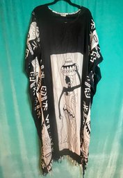 NEW WITH TAGS BLACK AND WHITE AFRICAN PRINT FRINGE CAFTAN DRESS ONE SIZE