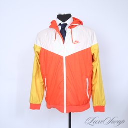 LIKE NEW AND RECENT MENS NIKE ORANGE WHITE AND GOLD COLORBLOCK HOODED WIND JACKET L