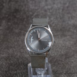 MODERN AND GREAT MENS SKAGEN 40MM STAINLESS STEEL WATCH ON MESH STRAP
